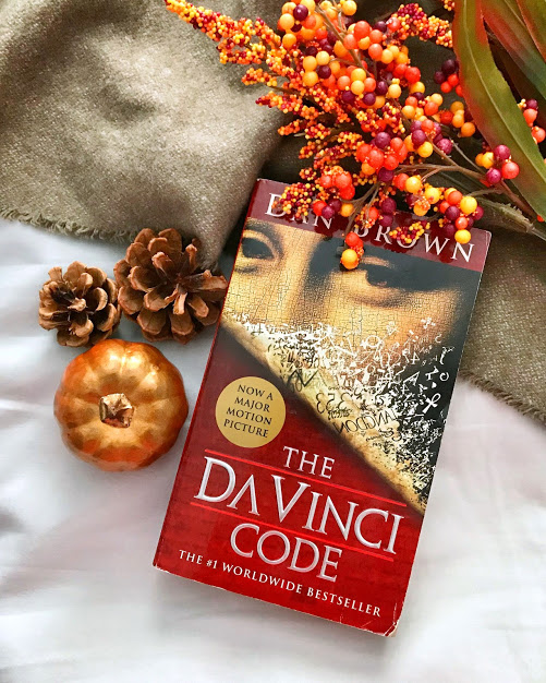 Book Review: The Davinci Code by Dan Brown – Hooked to Books